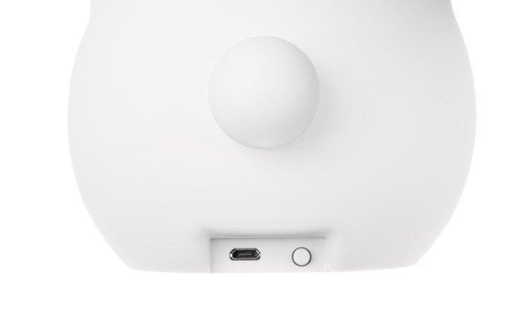 Natlampe - Genopladelig - 9 farver / 10 lysstyrkeniveauer med fjernbetjening